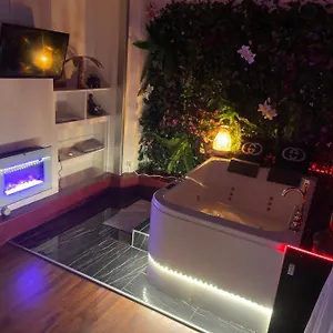 https://9-suite-jacuzzi.fr-paris.fr